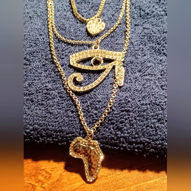 Ancient Silver Eye Of Horus 10$